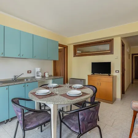 Hotel Residence Campi-2